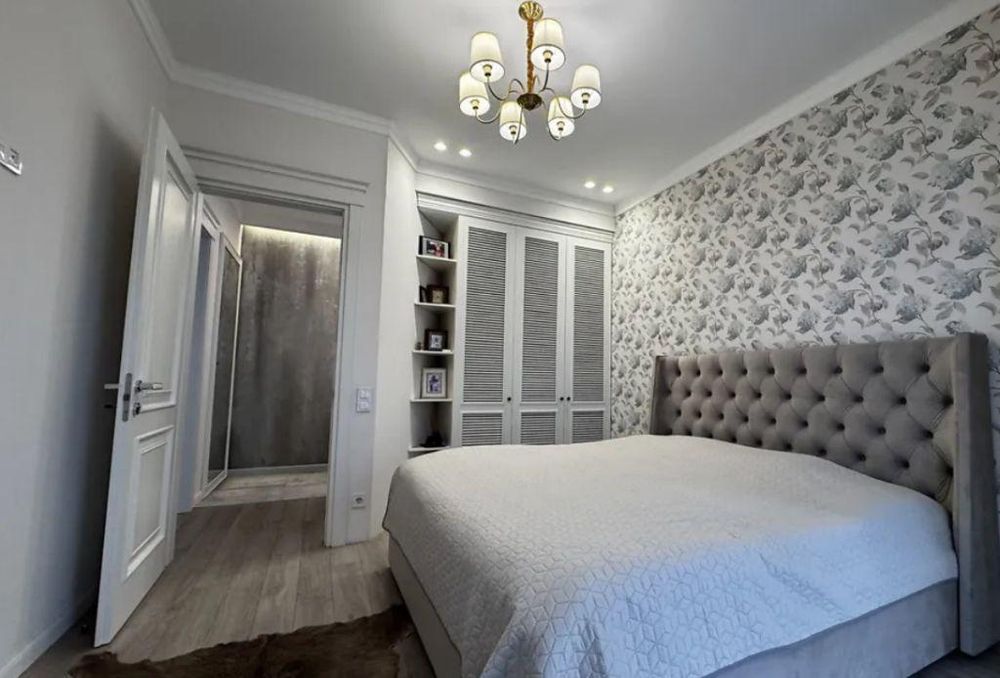 Продам 3-комн квартиру в районе Херсонская ул.