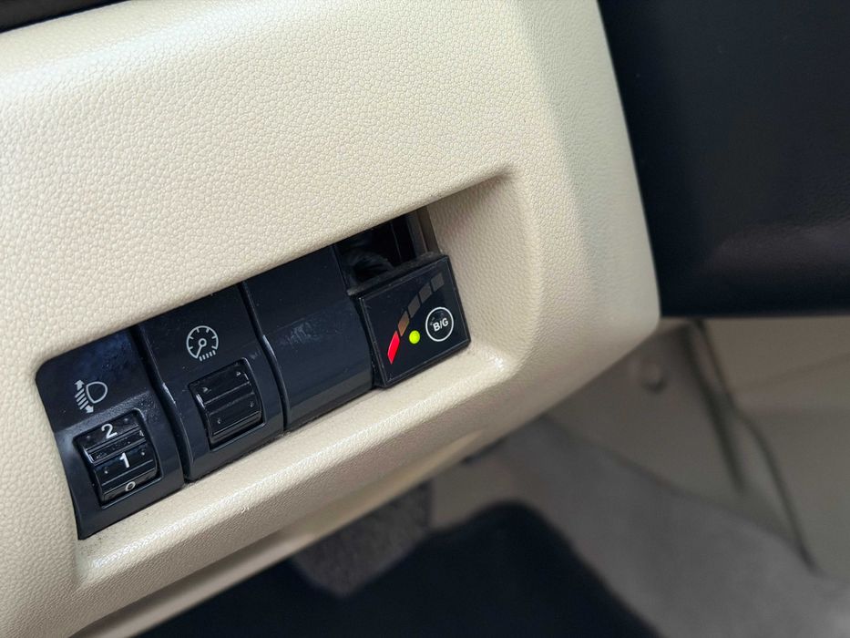 Продам Mazda 3 2008 рік рест 1.6 автомат газ- бензин 4-пок