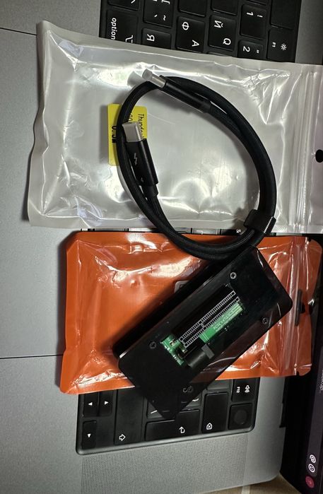 Адаптер / Док-станция внешняя eGPU (USB4 / Thunderbolt 4 к PCIe x4) + Кабель TB4