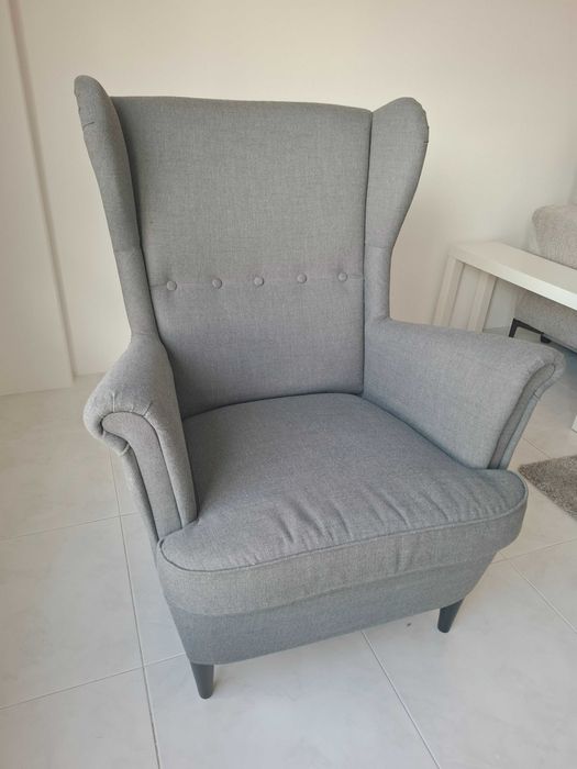 Ikea poltrona cinzenta
