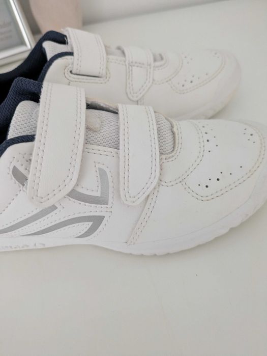 Ténis branco Decathlon - em excelente estado Tam.32 rapaz