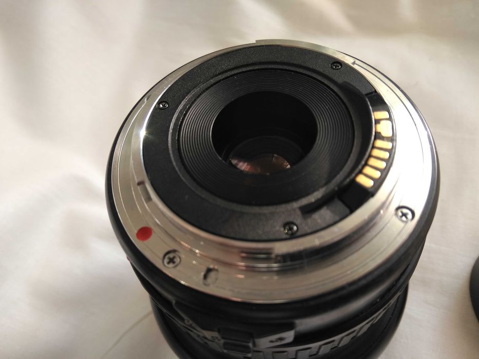 Продам об'єктив  Sigma 21-35mm f/3.5-4.2 AF для Canon
