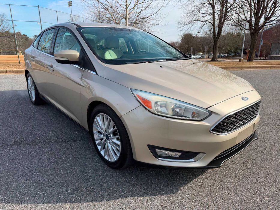 Ford Focus Titanium      2018