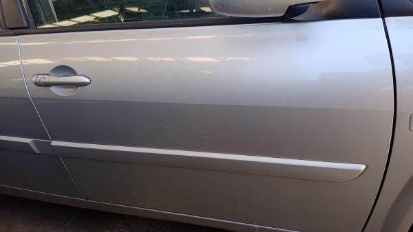 Porta frente direita RENAULT Megane II Break (KM0/1_)