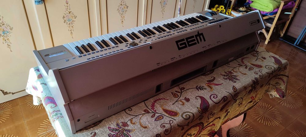 GEM Genesys S - аранжувальник