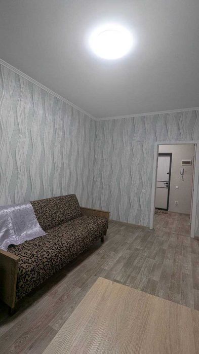 Оренда квартири в новому будинку на Браїлках. ЖК Пелюстковий.