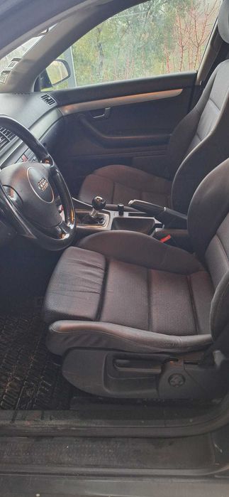 Vendo Audi A4 em 1.ª mão, quase como novo...