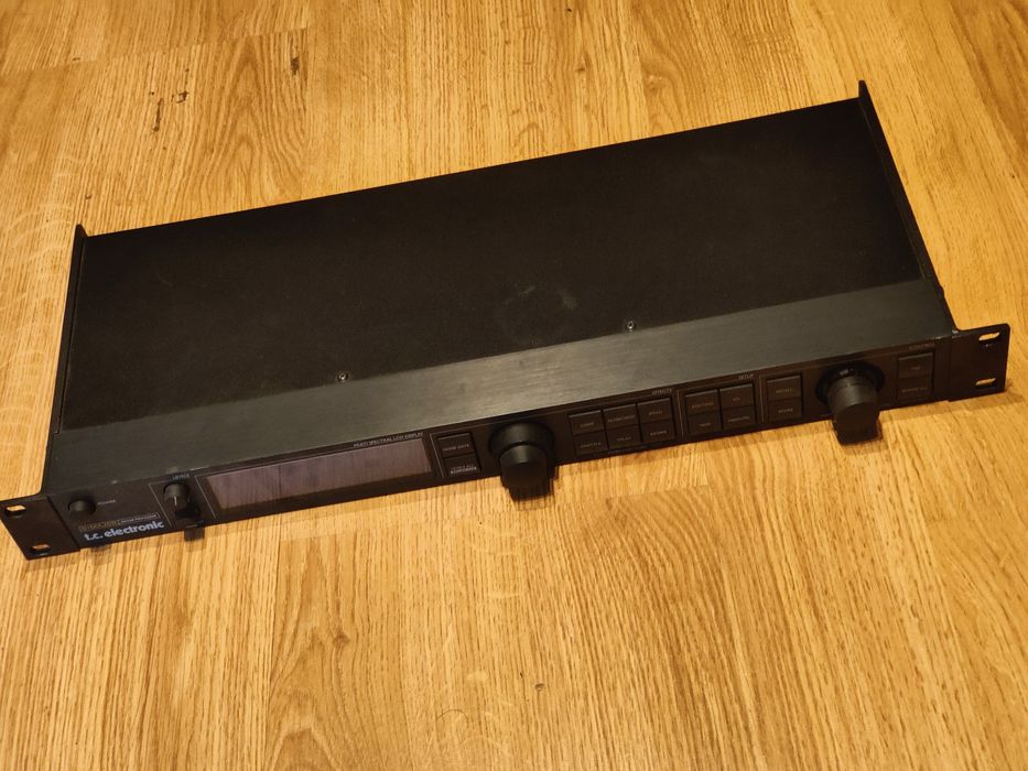 Processador de efeitos rack TC Electronic G-Major