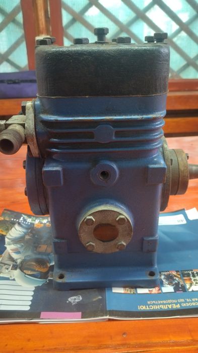 Продам компресор