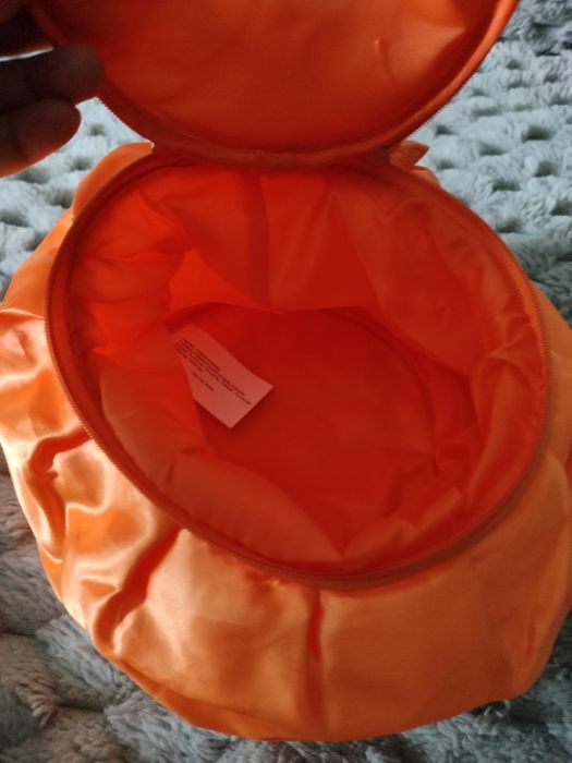 Kosmetyczka damska pojemna