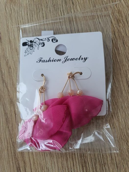 Sprzedam NOWE kolczyki BOHO MEGA róż! Polecam!