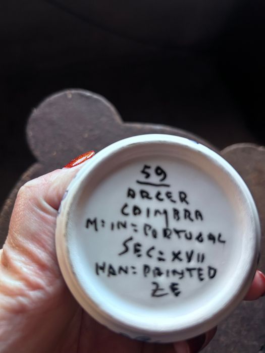 Caixinha de cerâmica pintada à mão