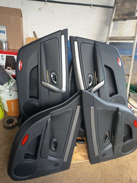 Quartelas Renault Laguna Grantour 2007/2015
