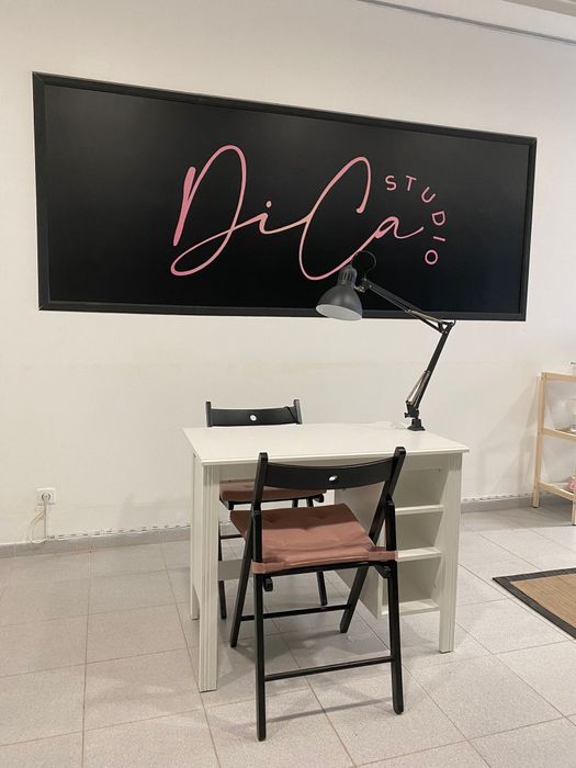 Sala principal num salão de beleza