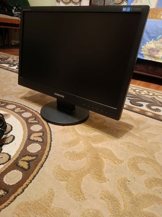 Монітор Samsung Sunk Master 2243