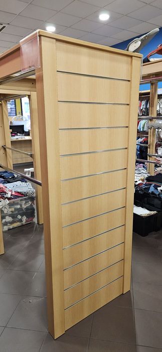 Expositor de roupa para loja