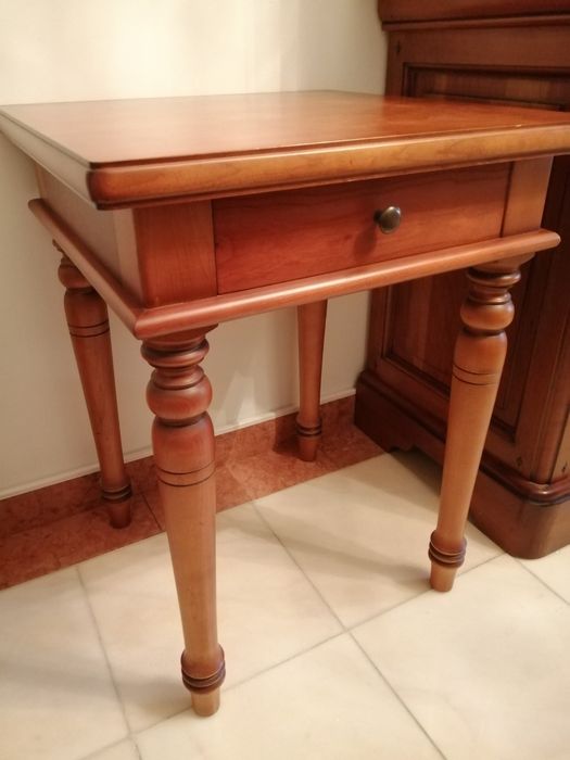 Mesa de apoio Cerejeira