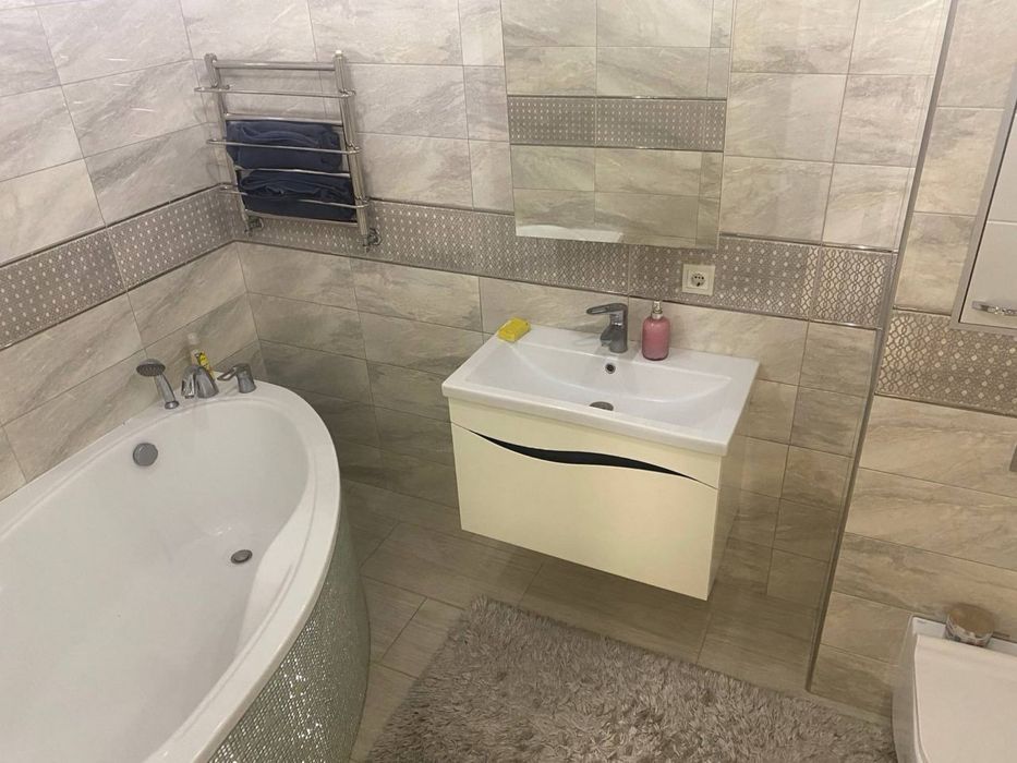Шикарна квартира в новобудові в центрі біля Мануфактури