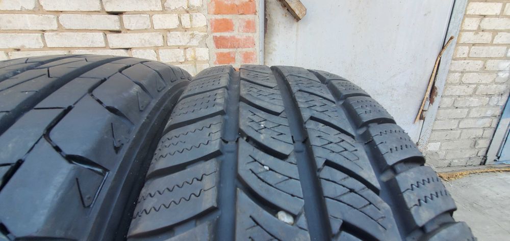 Розпаровки 205 65 R16C  Conti VancoWinter-2