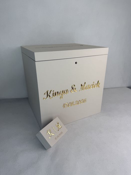 Personalizowane pudełko na koperty i obrączki beżowe