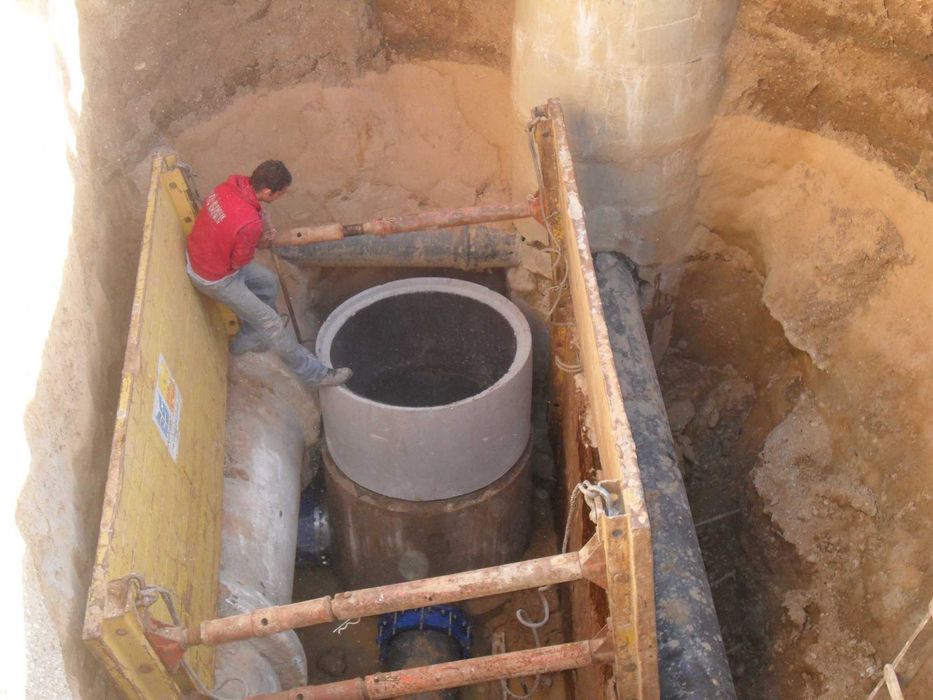 Contenção periférica metálica para entivação de valas KRINGSVERBAU