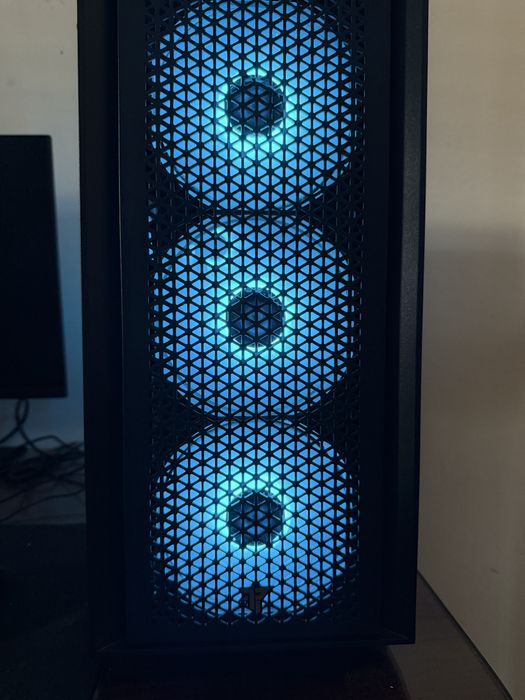 Pc Gaming R3 3200G / RTX 3050 8GB / 16GB RAM