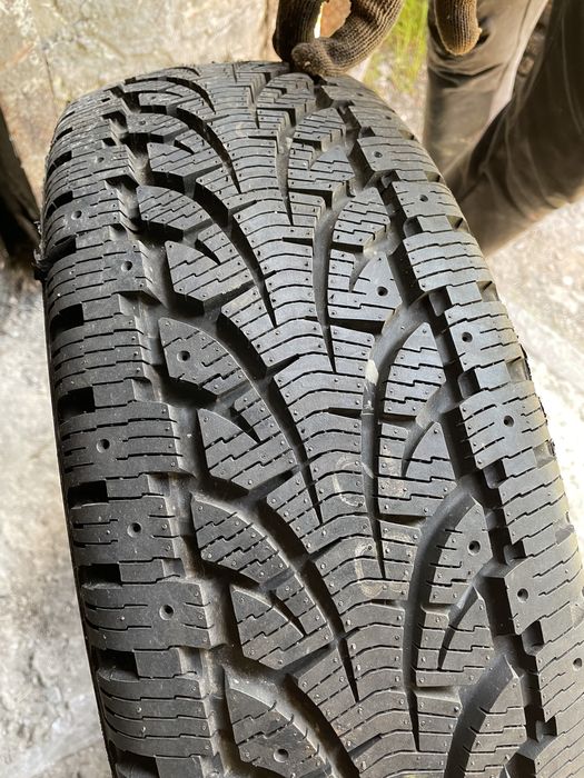 215/75 R16C Pirelli 1шт.