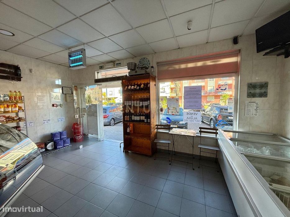 Loja em Azeitão, Setúbal - Excelente Oportunidade