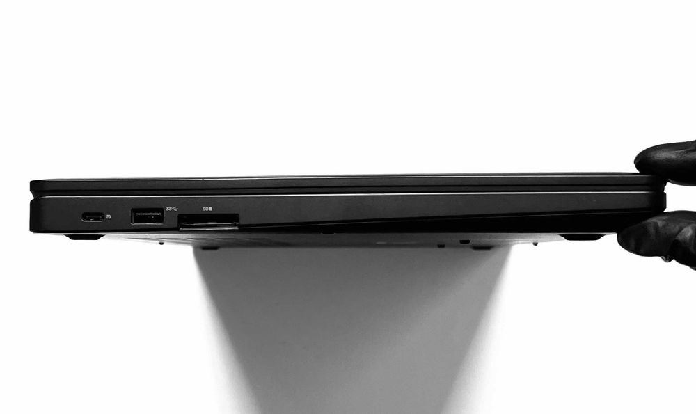 Ігровий Dell Latitude 5590, FHD, ips, i7, Ram 16Gb, SSD 512Gb