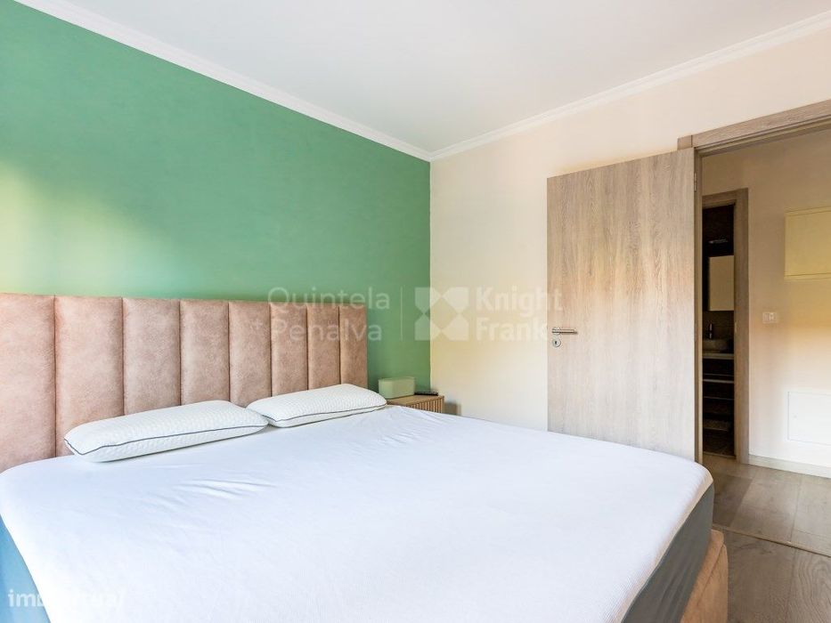 Apartamento T2+1 para arrendamento mobilado na Encarnação
