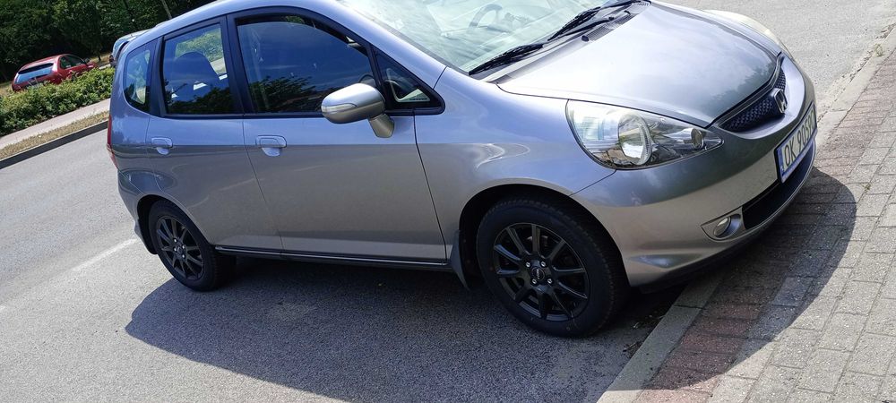 Honda jazz 1.4 po liftingu  2005r. 168tyś km.