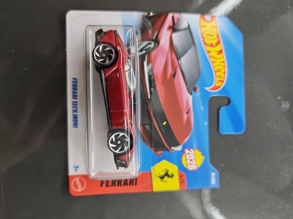 Ferrari 12 Cilindri Hot Wheels