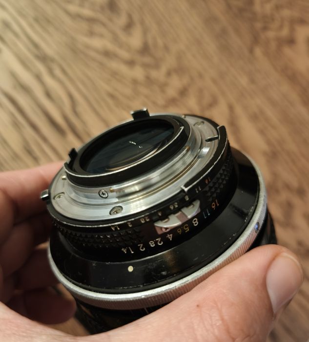 Nikon Nikkor 85mm f/1.4 ai-s