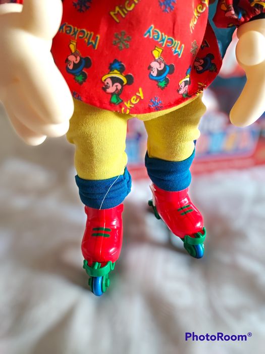 Minie Patinadora - UMA DOCURA