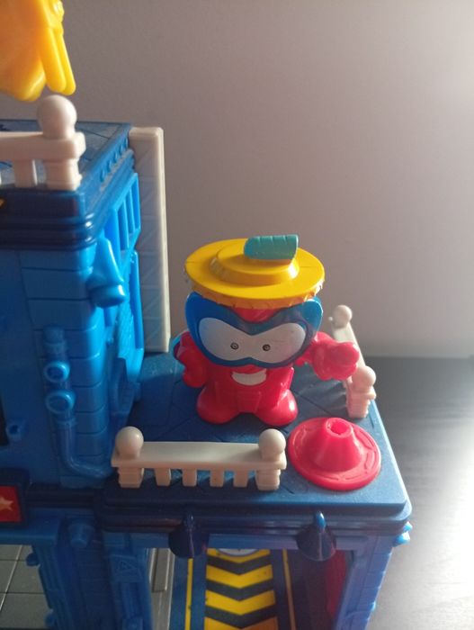 Conjunto de superthings e kazooms