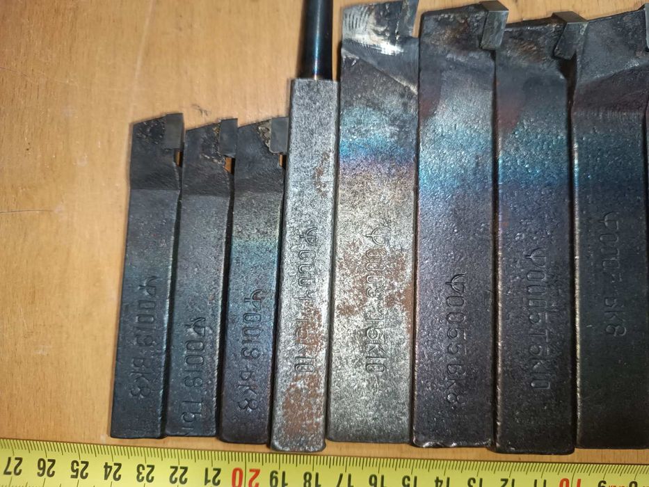 Різці токарні ВК 8, Т 5 К 10 поточний, відрізаний, прохідний . Резцы т
