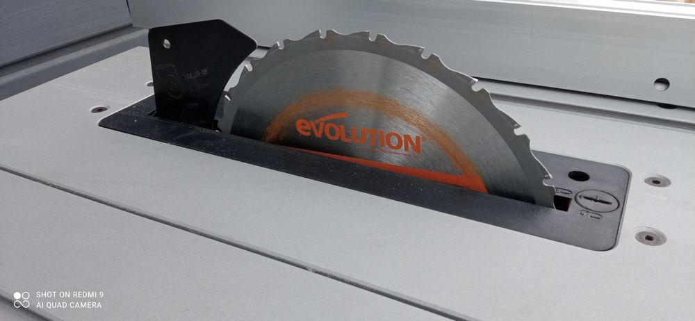 Piła stołowa Evolution 1500 W 255 mm R255PTS 2024r Ze Stołem