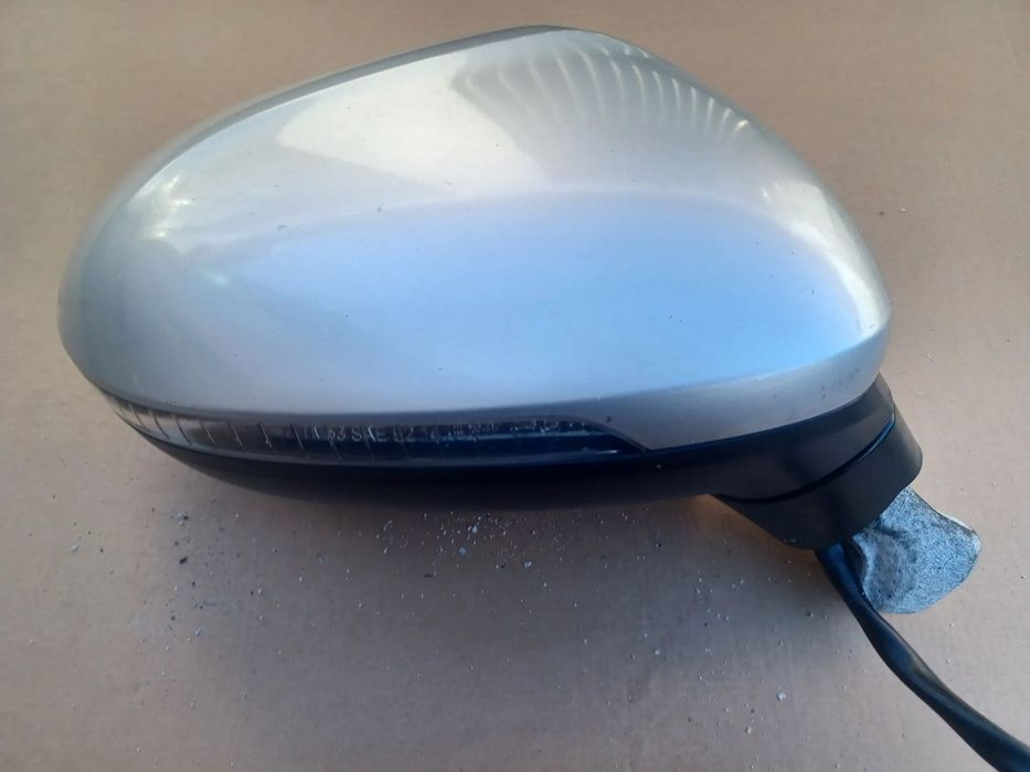 LUSTERKO PRAWE PASSAT B8 11PIN LA7W