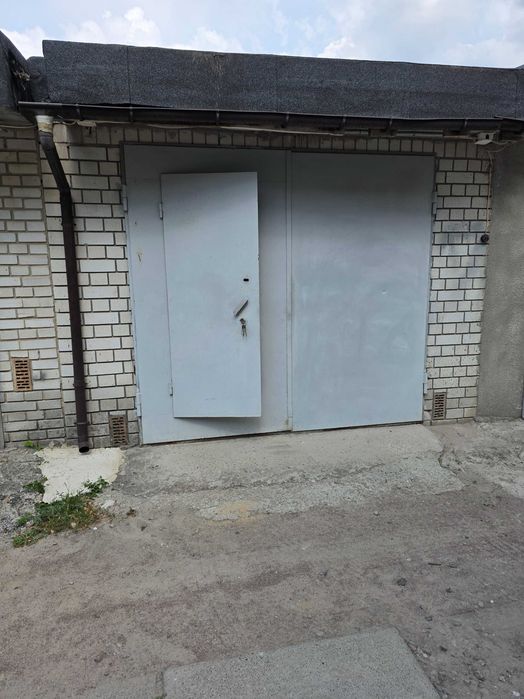 Гаражний бокс борщагівка