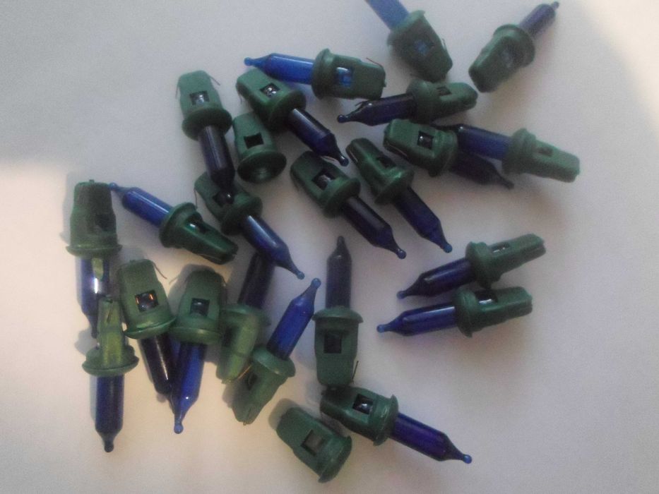 Żaróweczki choinkowe niebieskie, szt. 20.