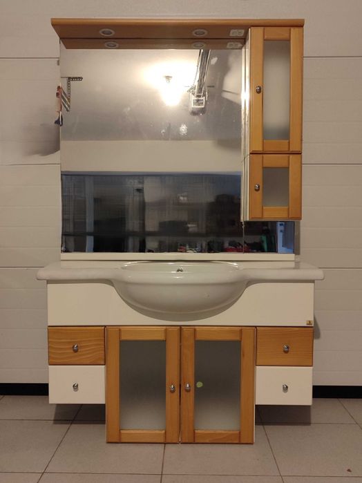 Móvel de casa de banho