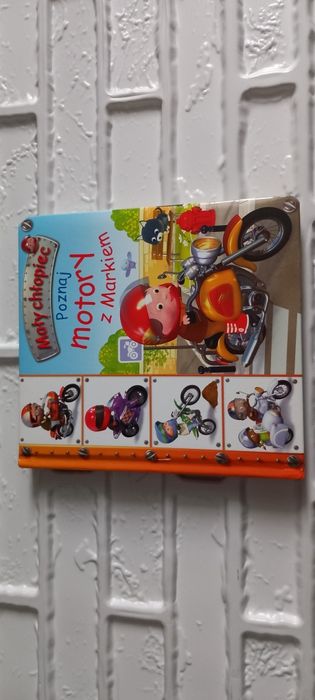 Książka Poznaj motory z Markiem seria Mały chłopiec
