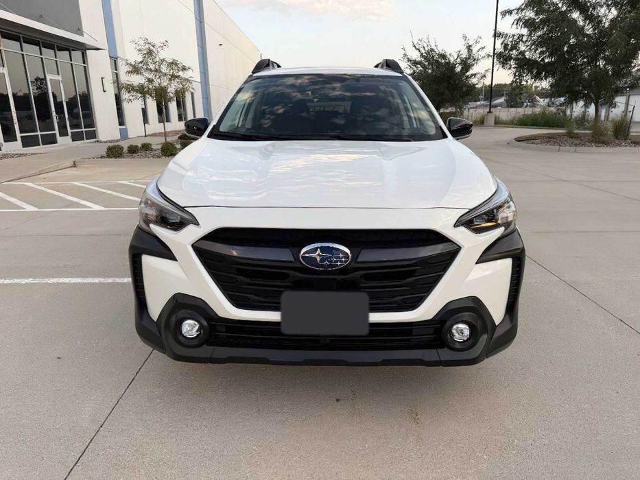 Subaru Outback      2024