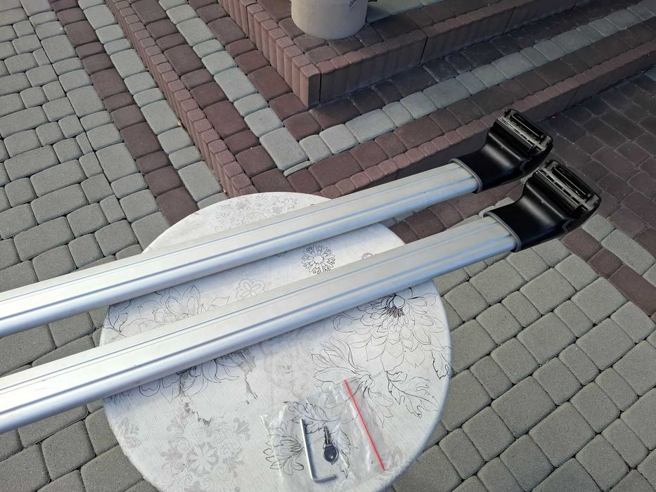 Thule Bagażnik Dachowy Rowerowy BMW X1 E84 Belki Poprzeczki Na Relingi