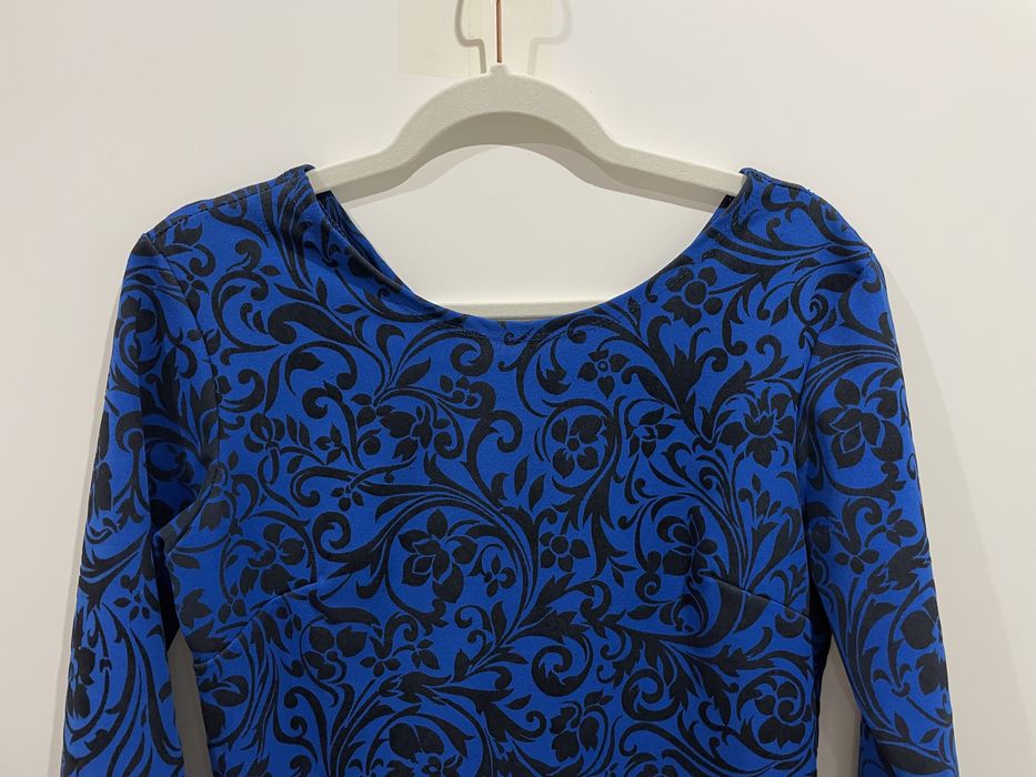 Sukienka mini elegancka ażurowy wzór chabrowa S/M uni