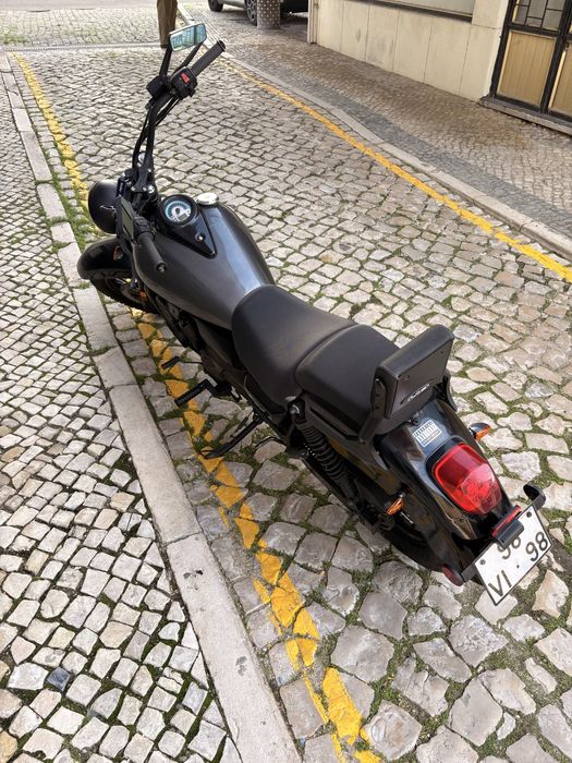 UM Renegade Commando 125cc