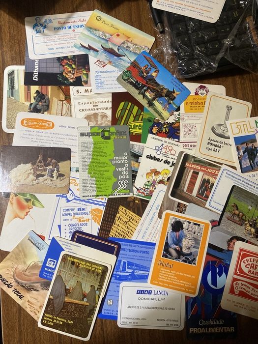 Lote de 2500 calendarios anos 80, 90, 00, 10