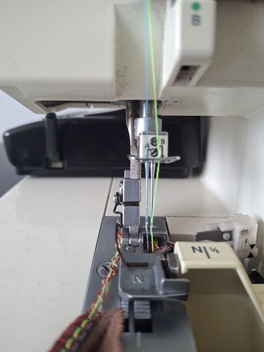 Owerlok PFAFF hobbylock 4760