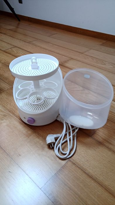 Esterilizador de biberões de marca Chicco