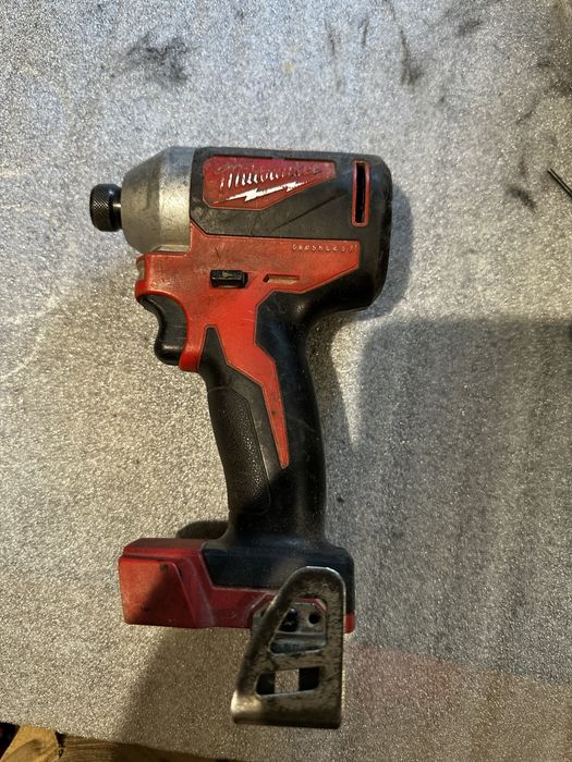 Zakrętarka milwaukee m18